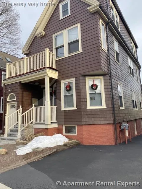 26 Claremon St, Davis Square