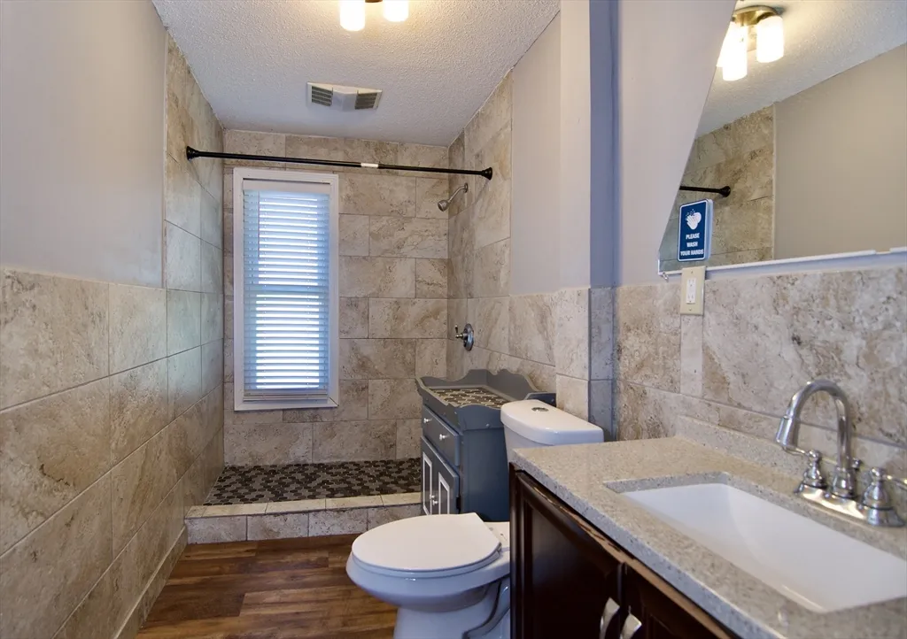 425 Taylor St, Springfield