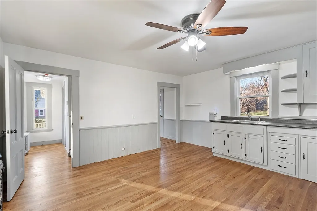 20 Old Lowell Rd, Westford