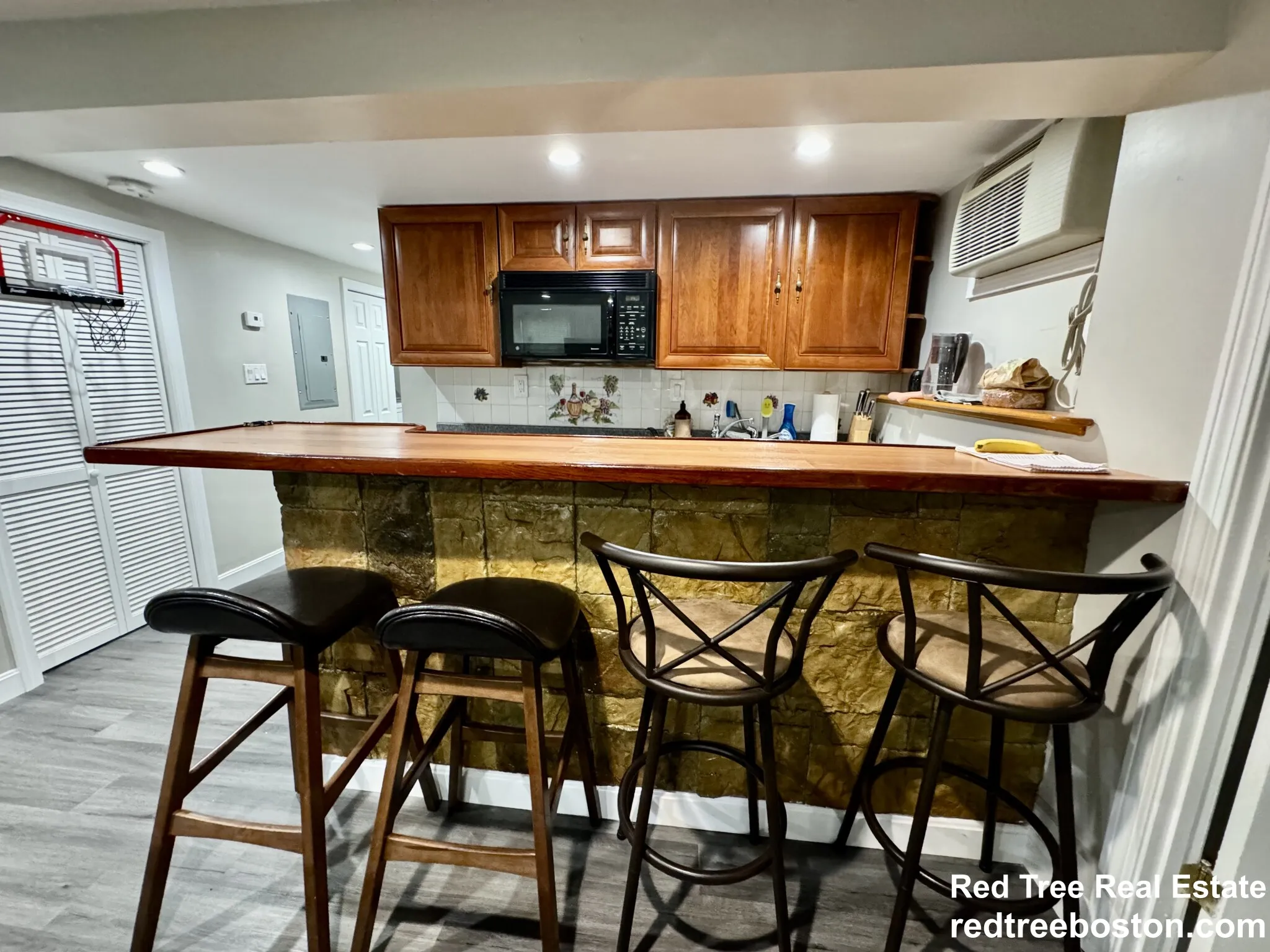 68 Manet Rd, Chestnut Hill