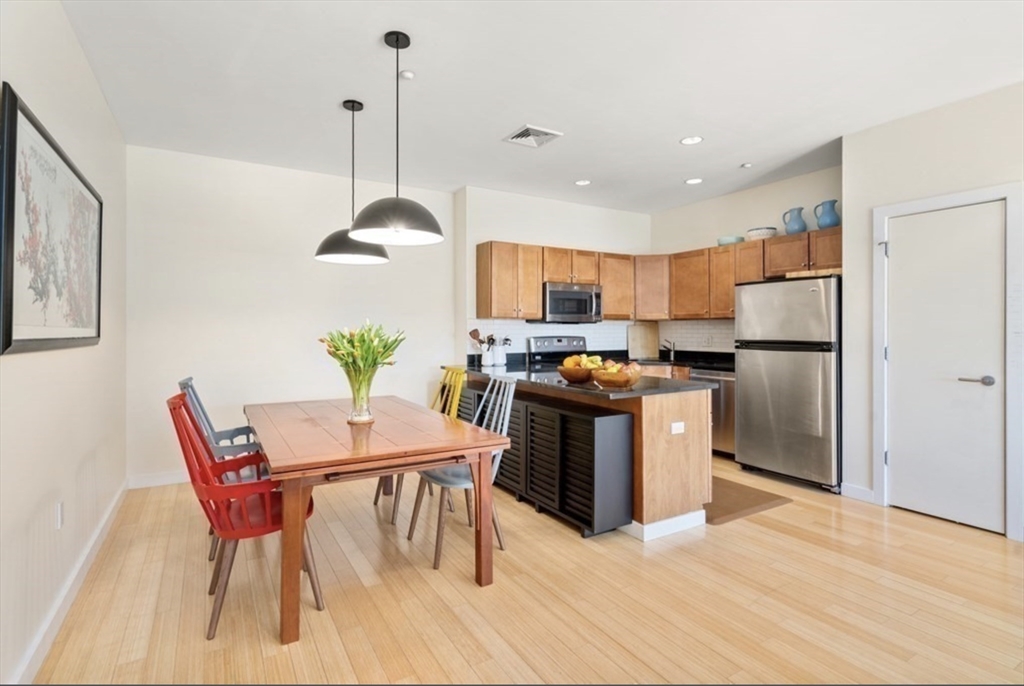 99 Chestnut Hill Ave, Brighton