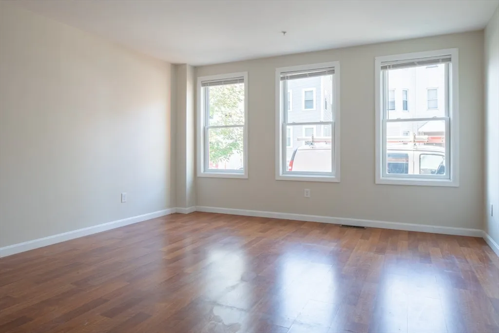 45 Chelsea St, East Boston