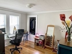 8 Dalton Rd, Belmont