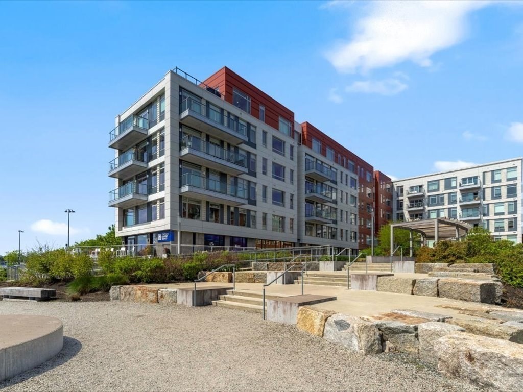 99 Sumner St, East Boston