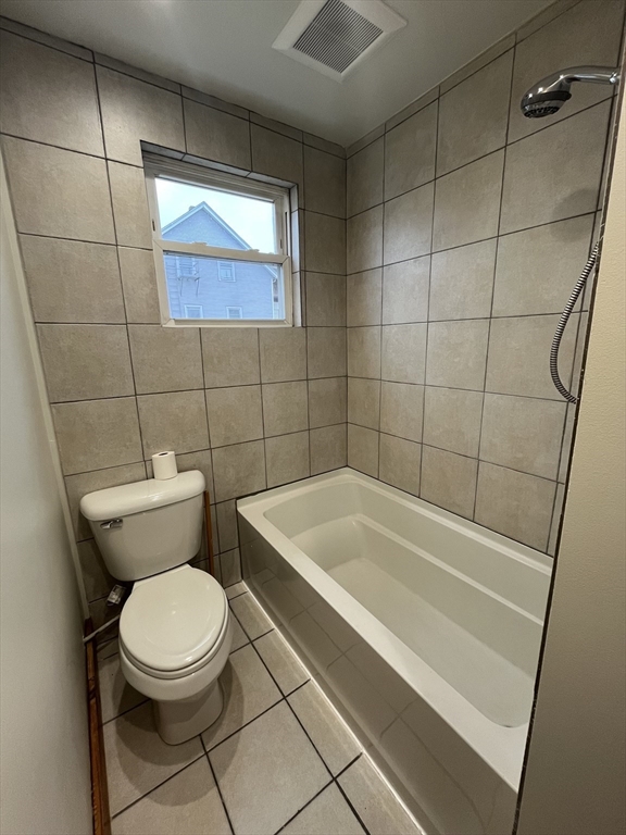 35 Oxford St, Fall River