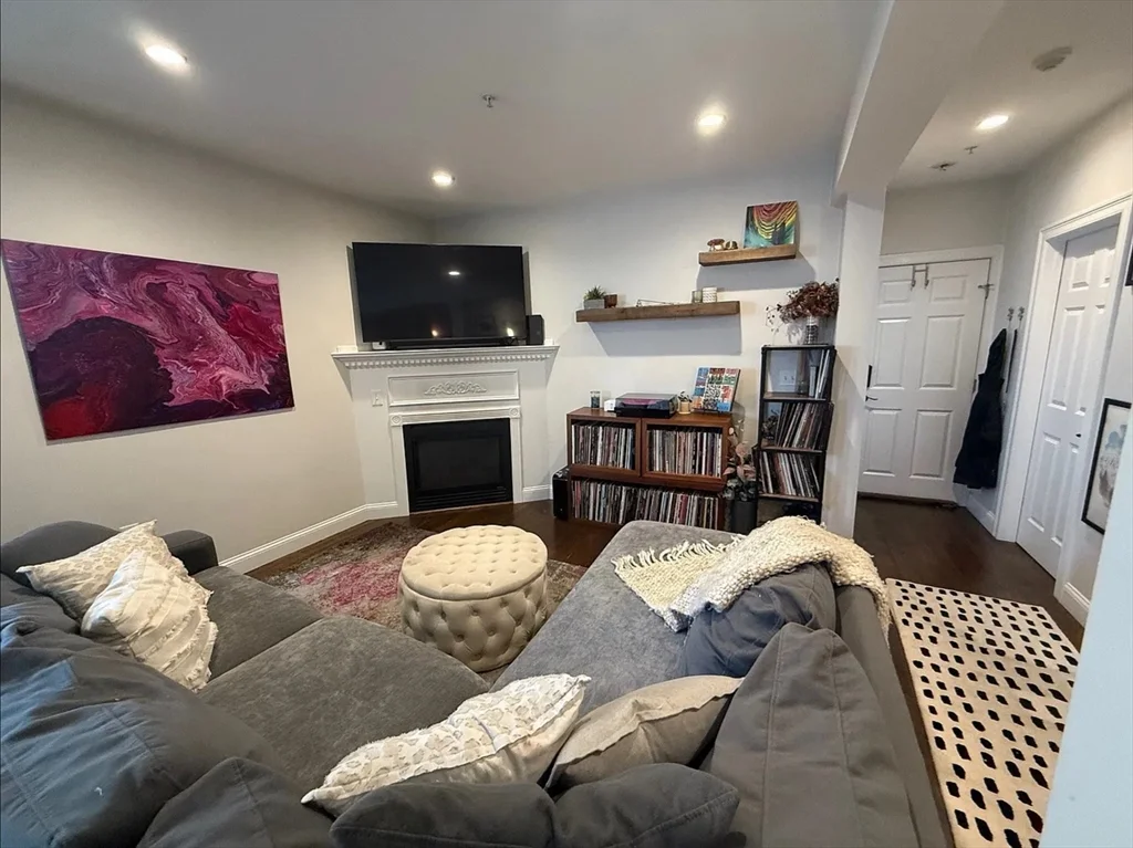 465 Ashmont, Dorchester