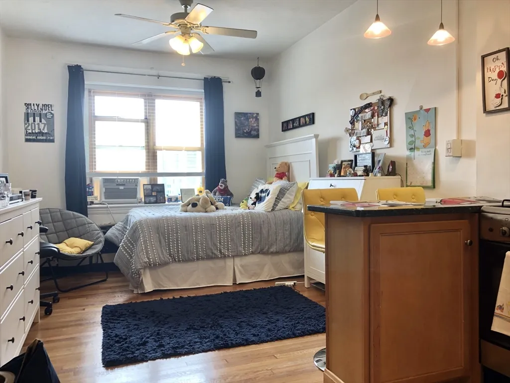 8 Garrison St, Back Bay