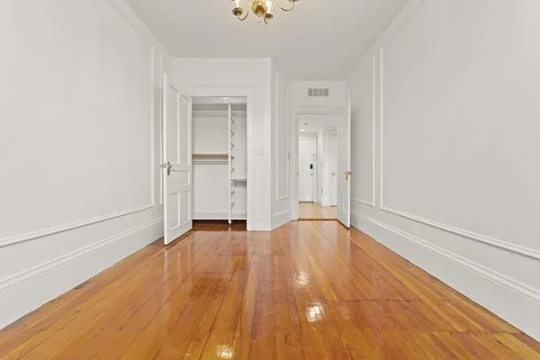 127 Beacon St, Back Bay