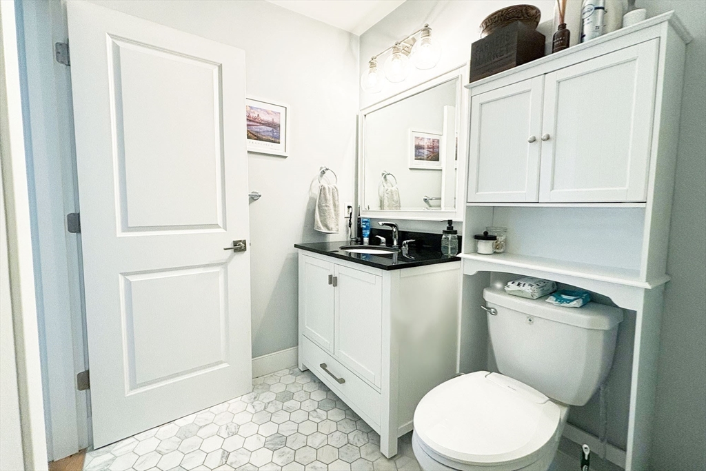 335 Maverick St, East Boston