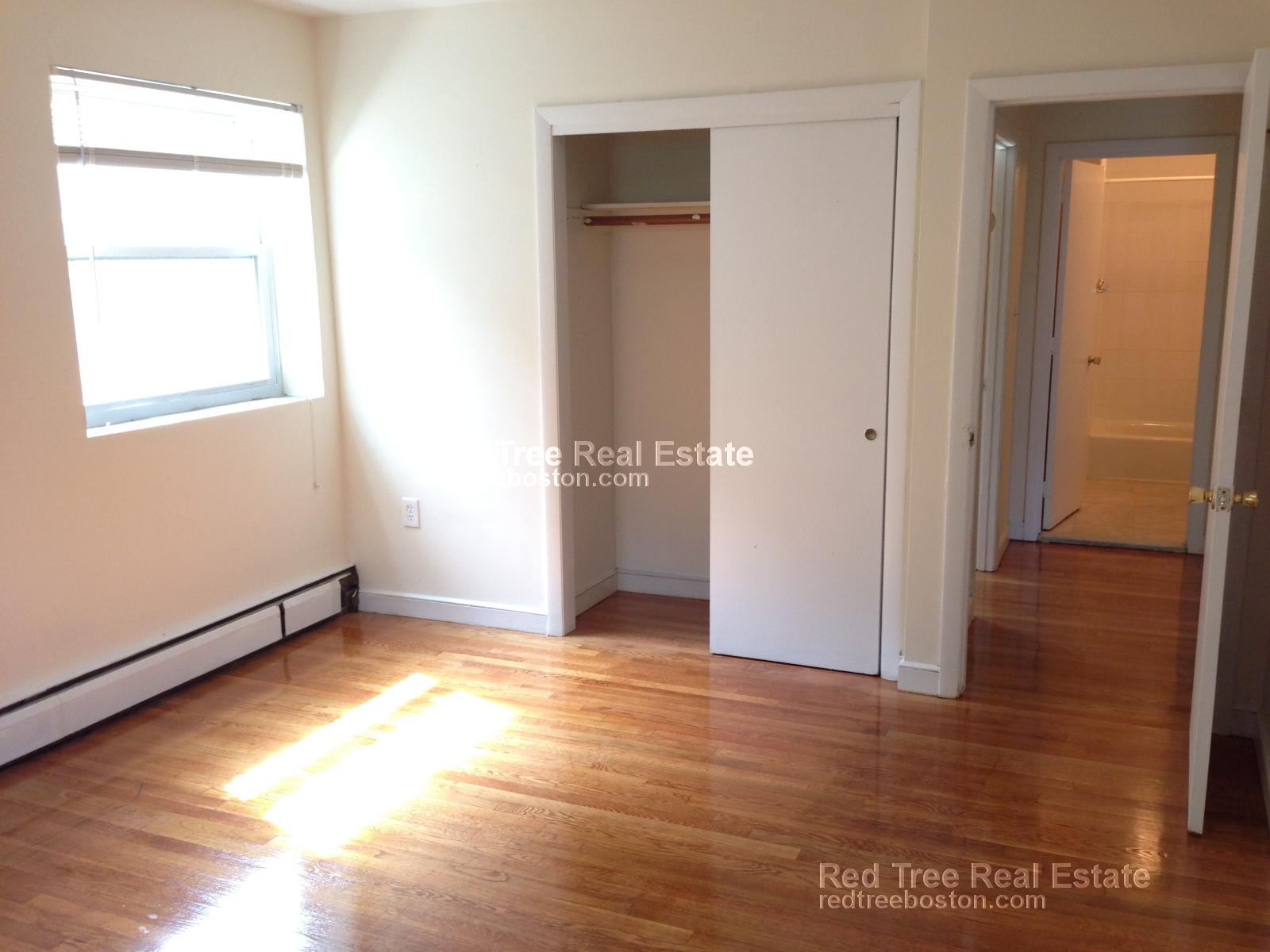 83 Gardner St, Allston