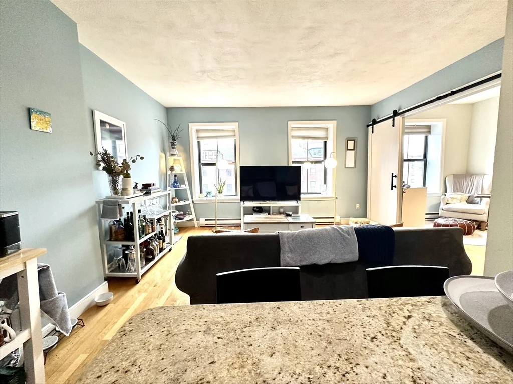 664 Massachusetts Ave, South End