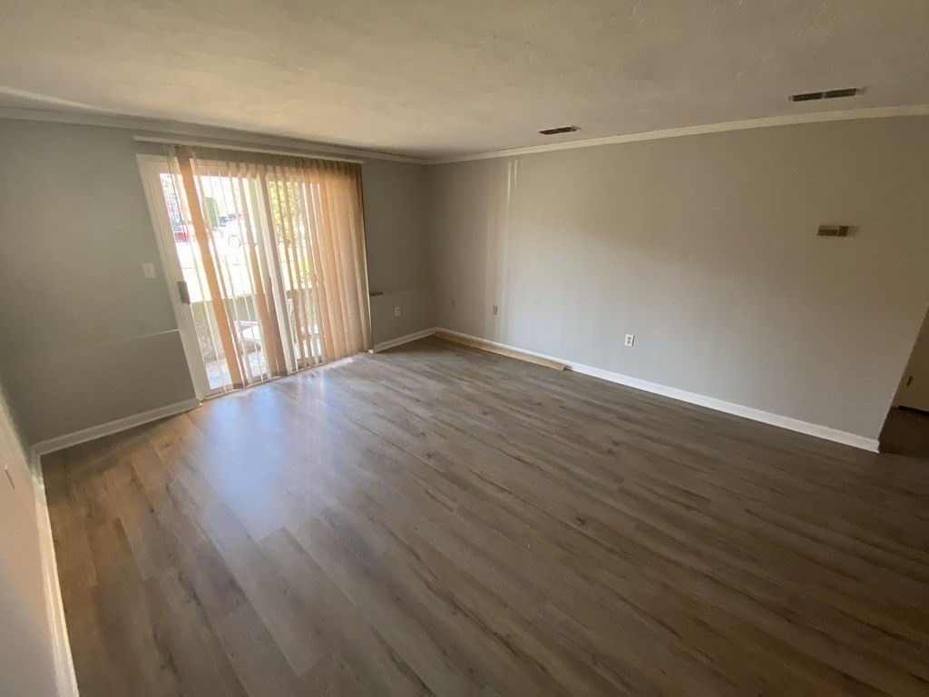 362 Neponset St, Canton