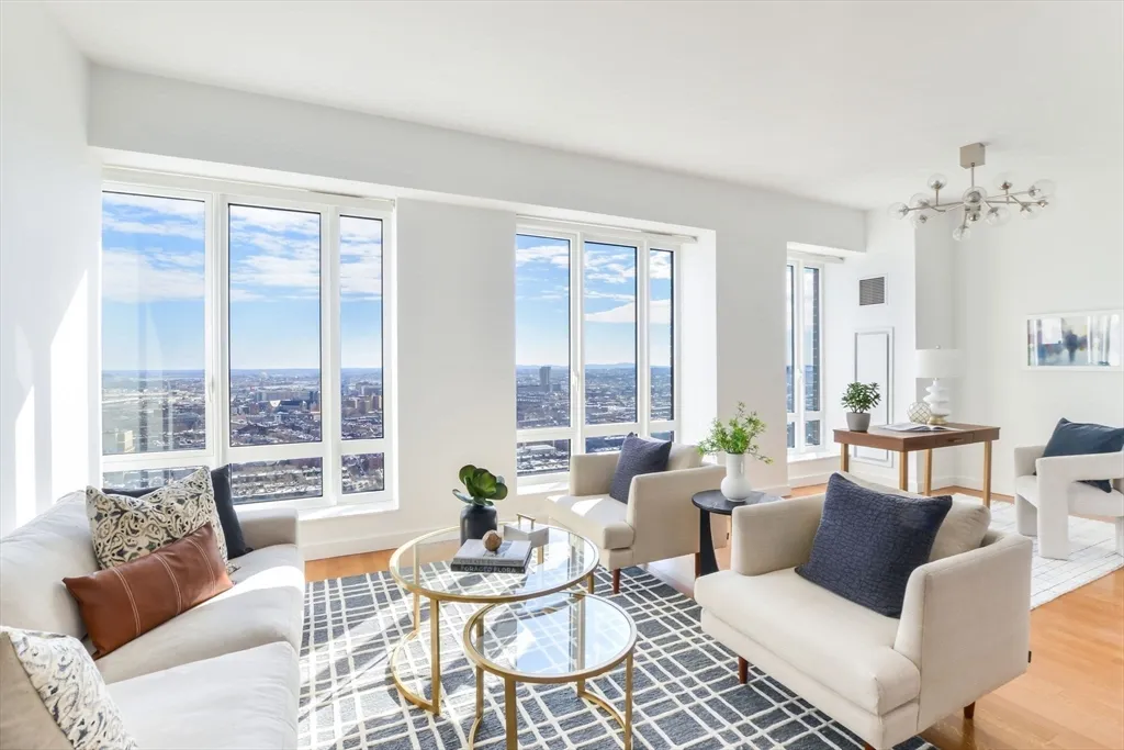 400 Stuart St, Back Bay