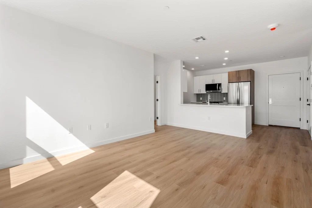 40 Centre St, North Brookline