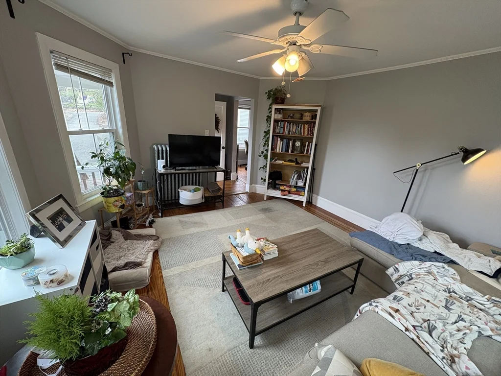 2 Willow Ter, Newton