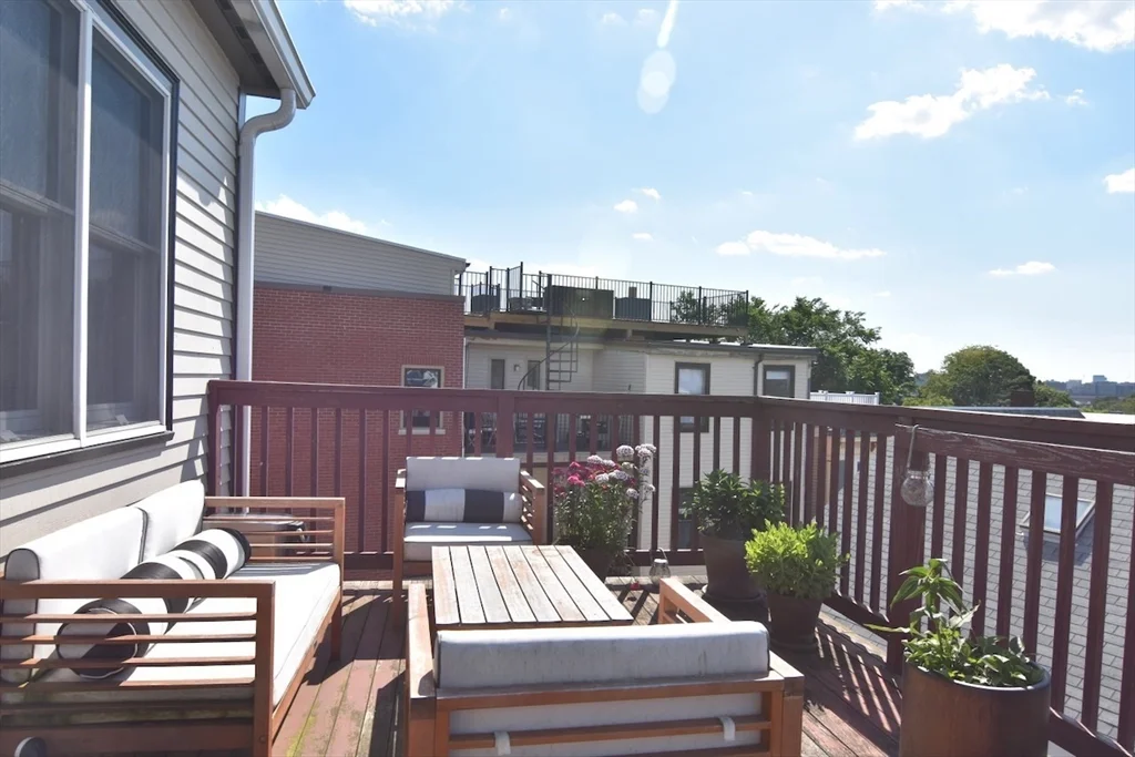 157 Dorchester St, South Boston