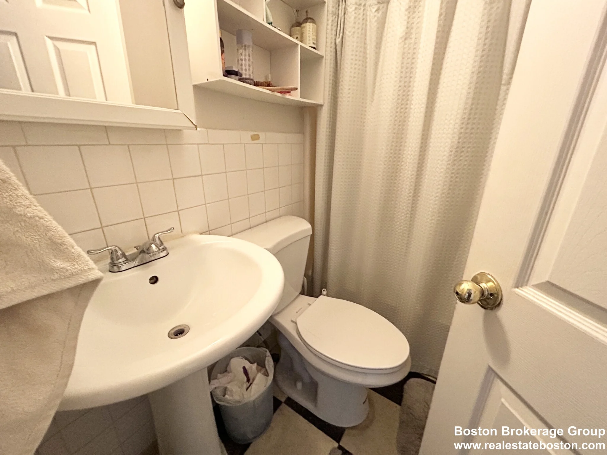 90 Hammond St, Roxbury