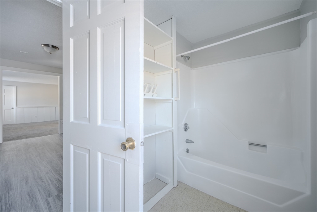 38 Mill St, Pepperell