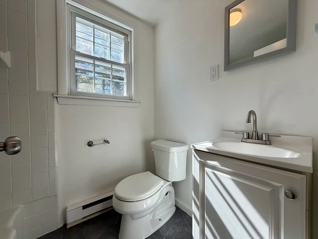 15 Park Ave, Foxboro