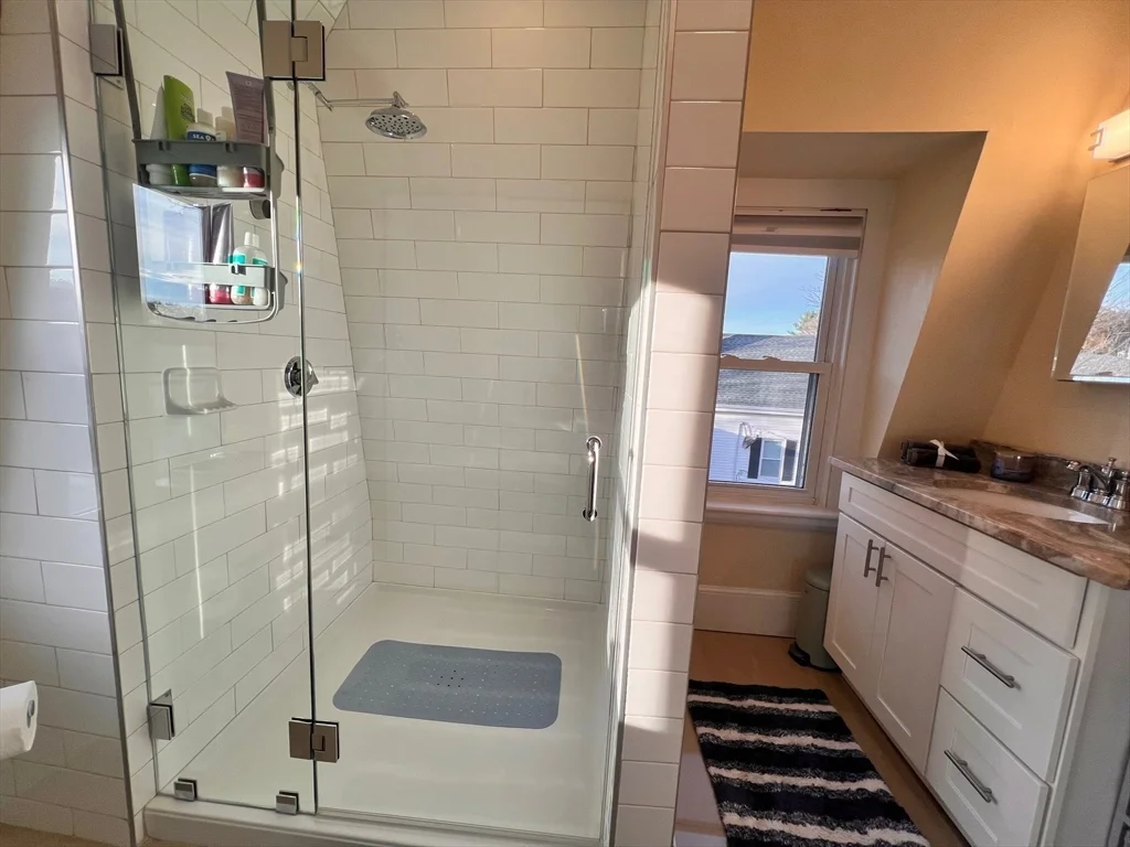 17 Emerson St, Wakefield