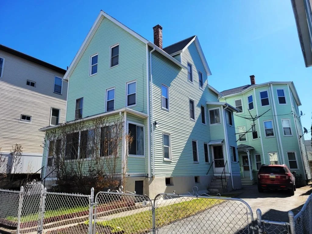 73 1/2 Esther St, Worcester