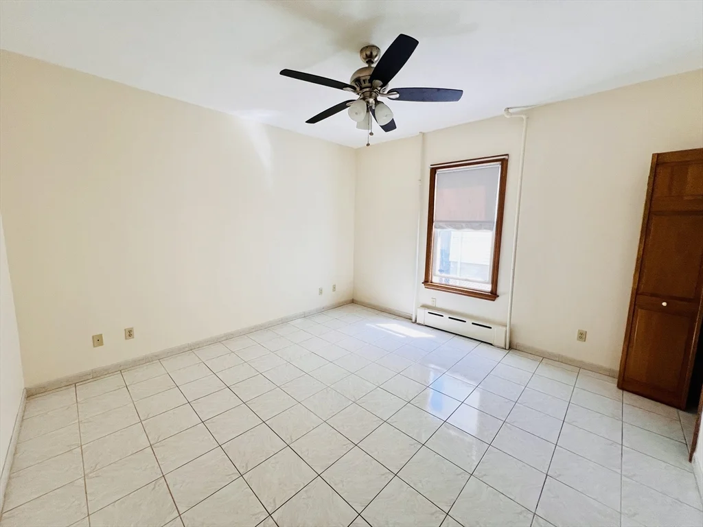 34 Medford St, Medford