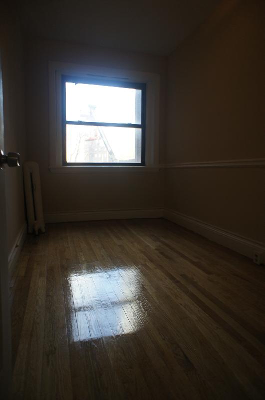 1091 Boylston St, Fenway