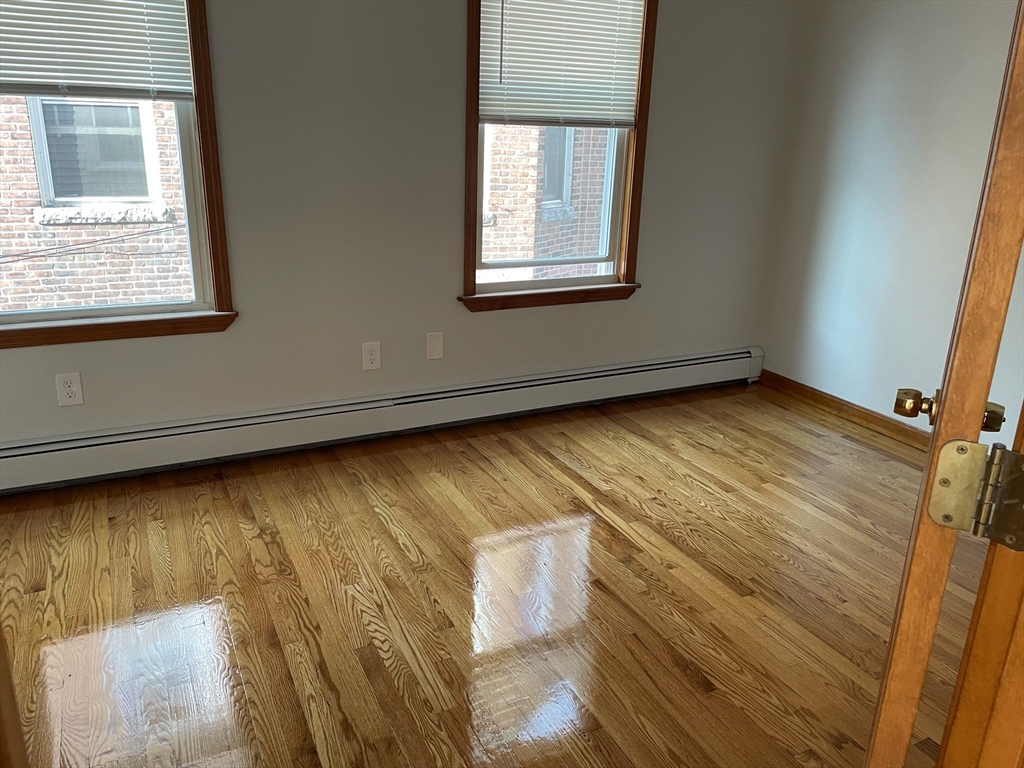 472 Windsor, Inman Square