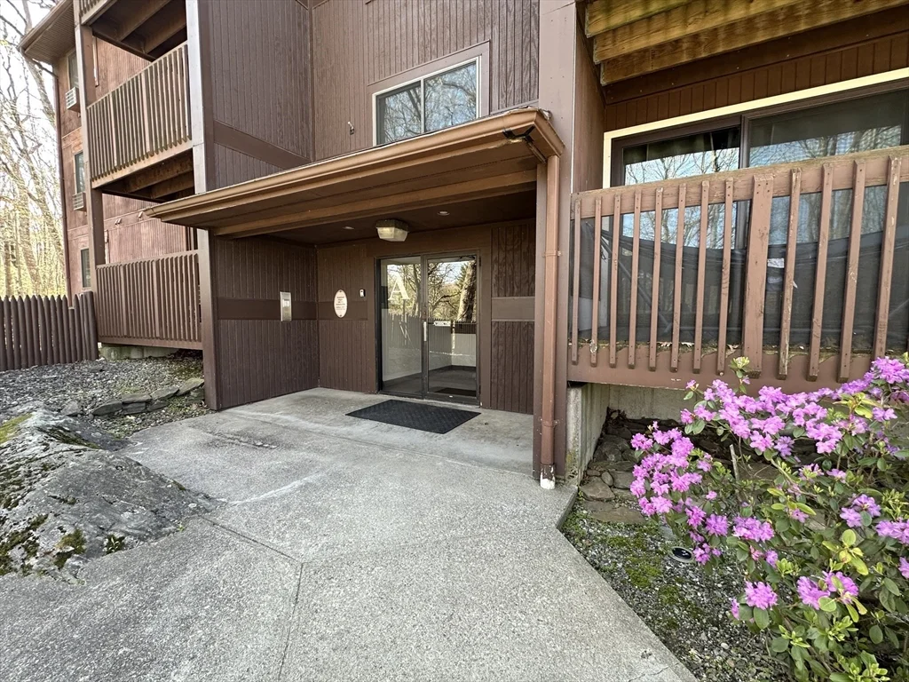 340 Sunderland Rd, Worcester