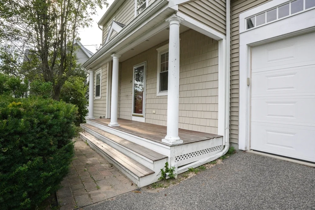 3 A Allen St, Natick