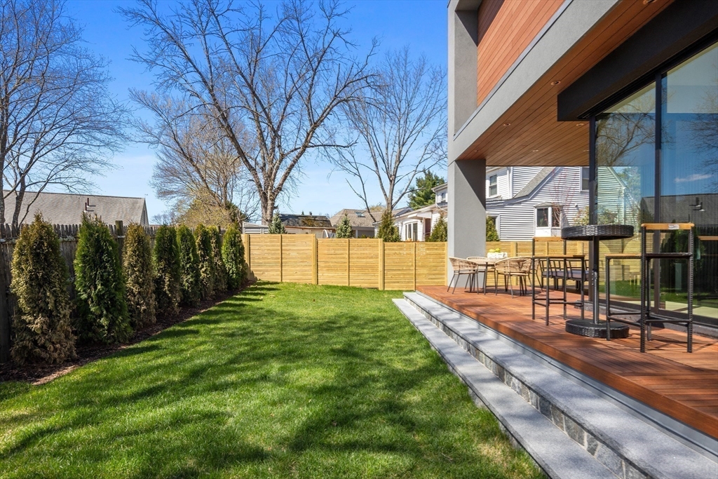 90 Auburndale Ave, Newton