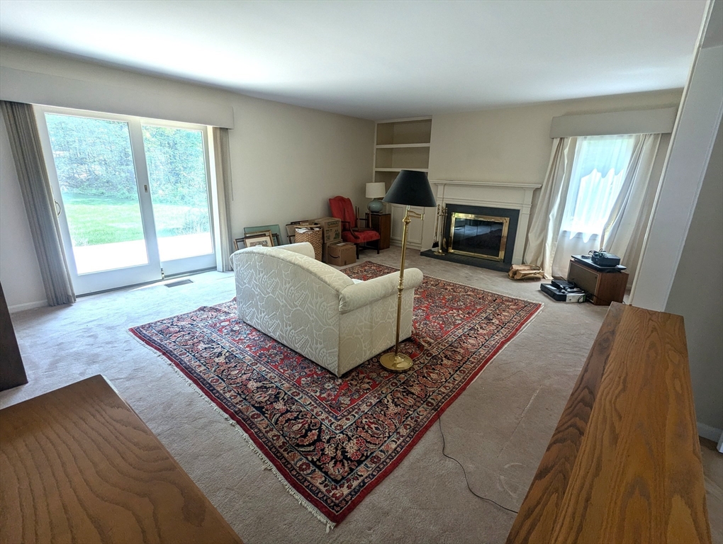 6 Christina, Wayland