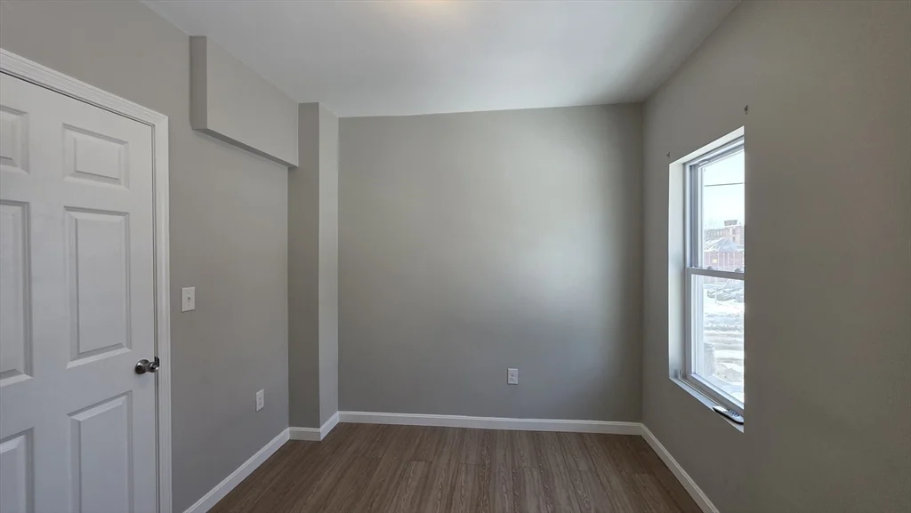 31 Hicks St, New Bedford