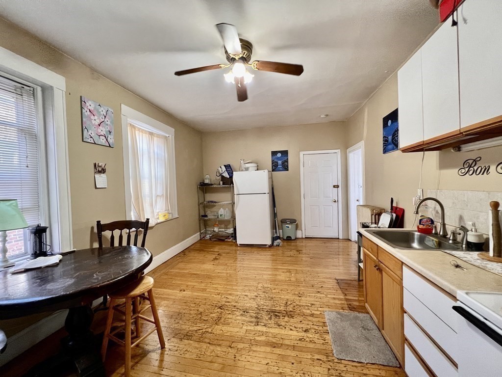 32 Reedsdale St, Allston