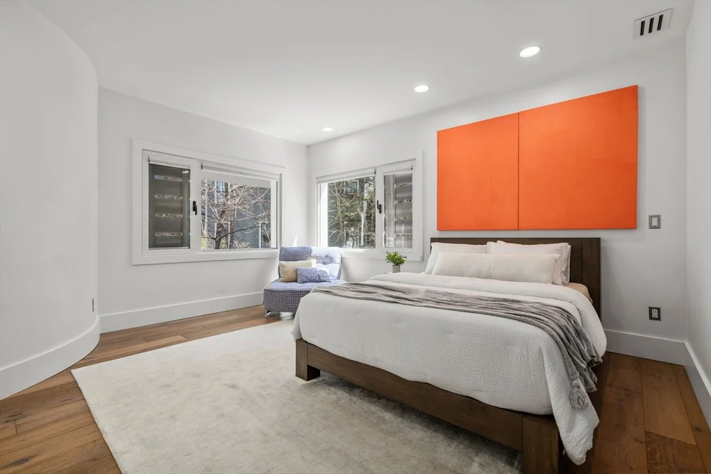 30 Whipple Rd, Lexington