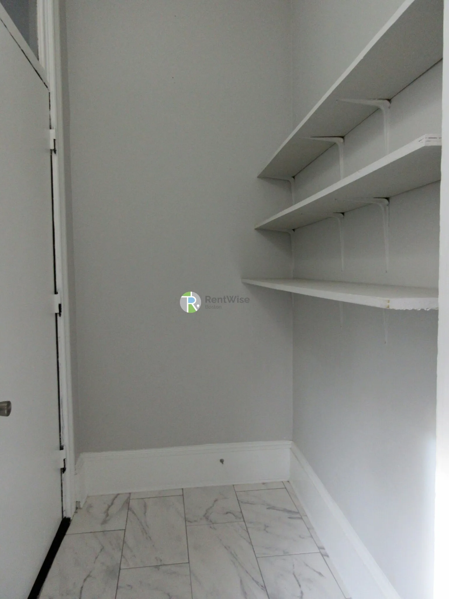 19 Linden St, Allston