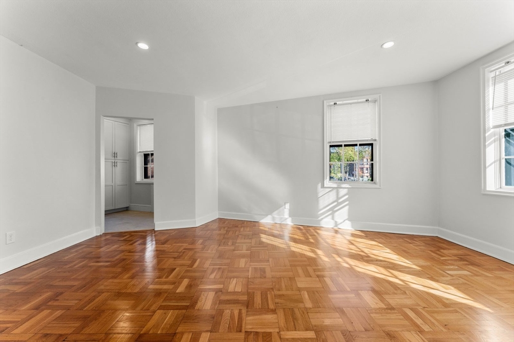 50 Follen St, Neighborhood Nine