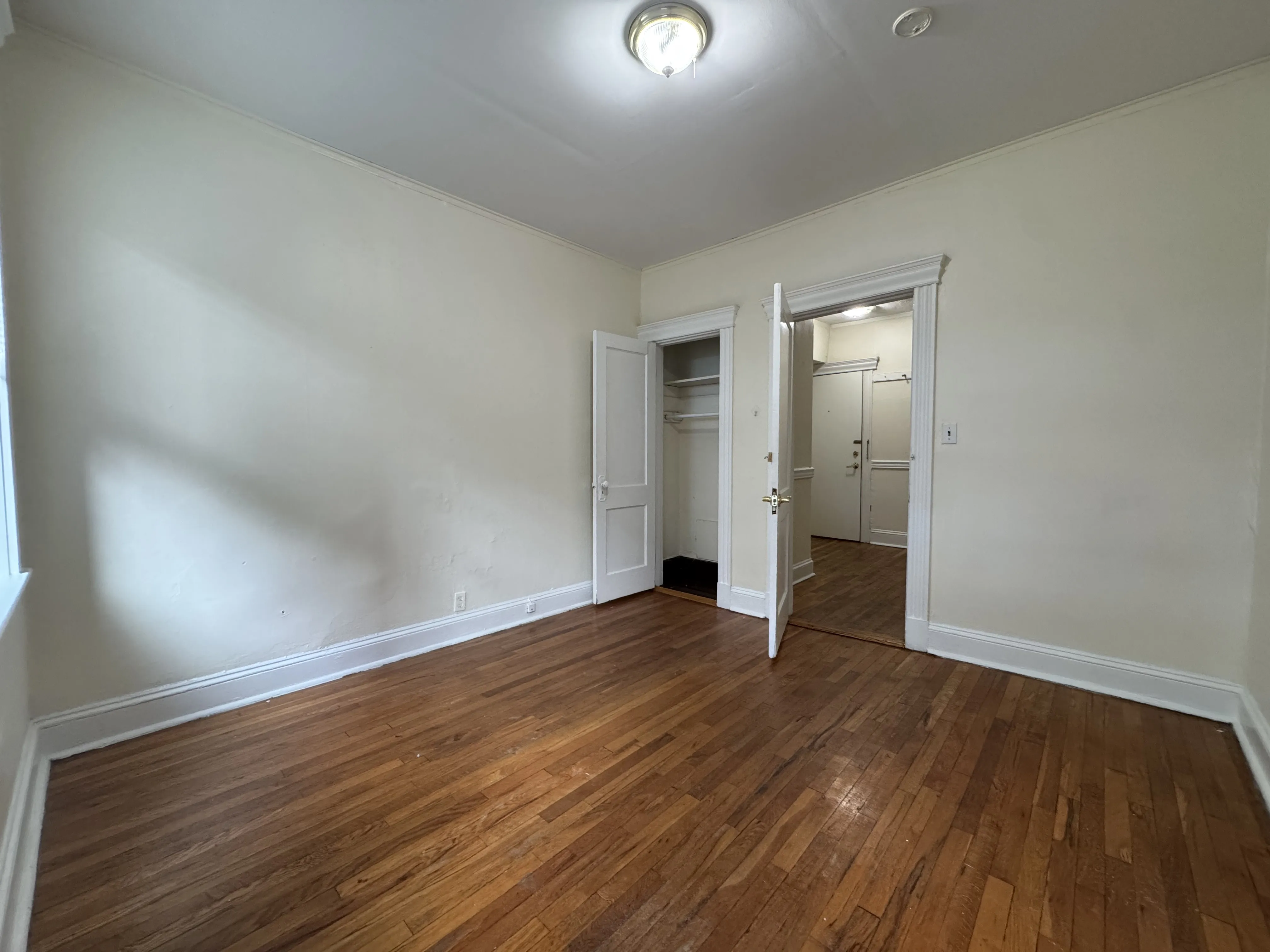 364 Riverway, Mission Hill