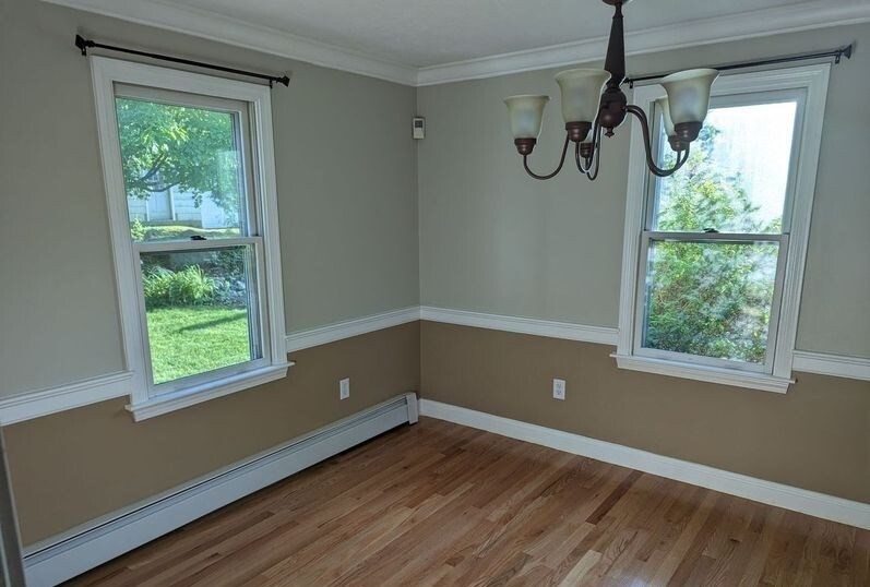 202 Dale St, Waltham