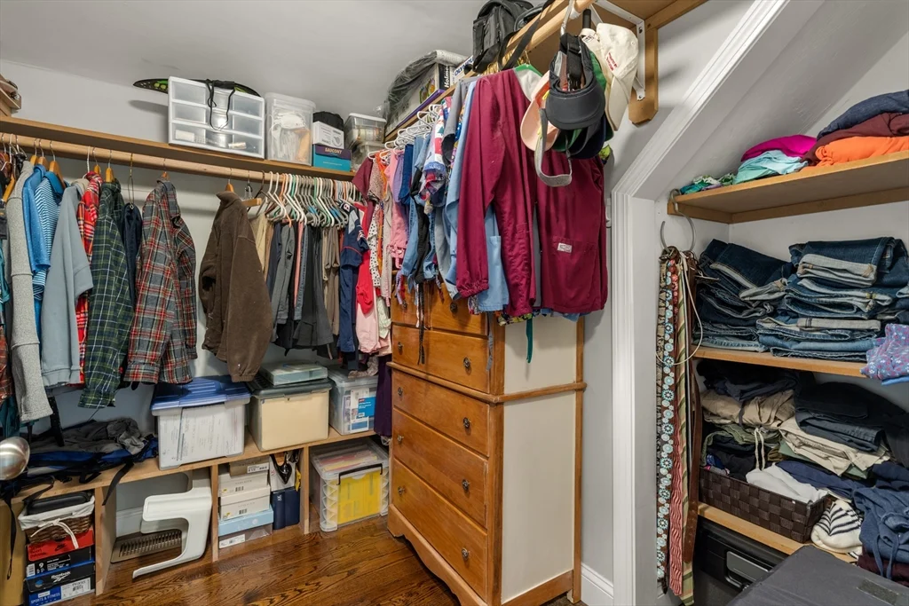 30 East Chestnut St, Sharon