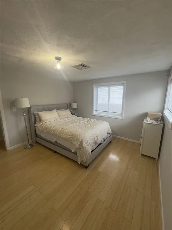 19 Skyline Dr, Malden