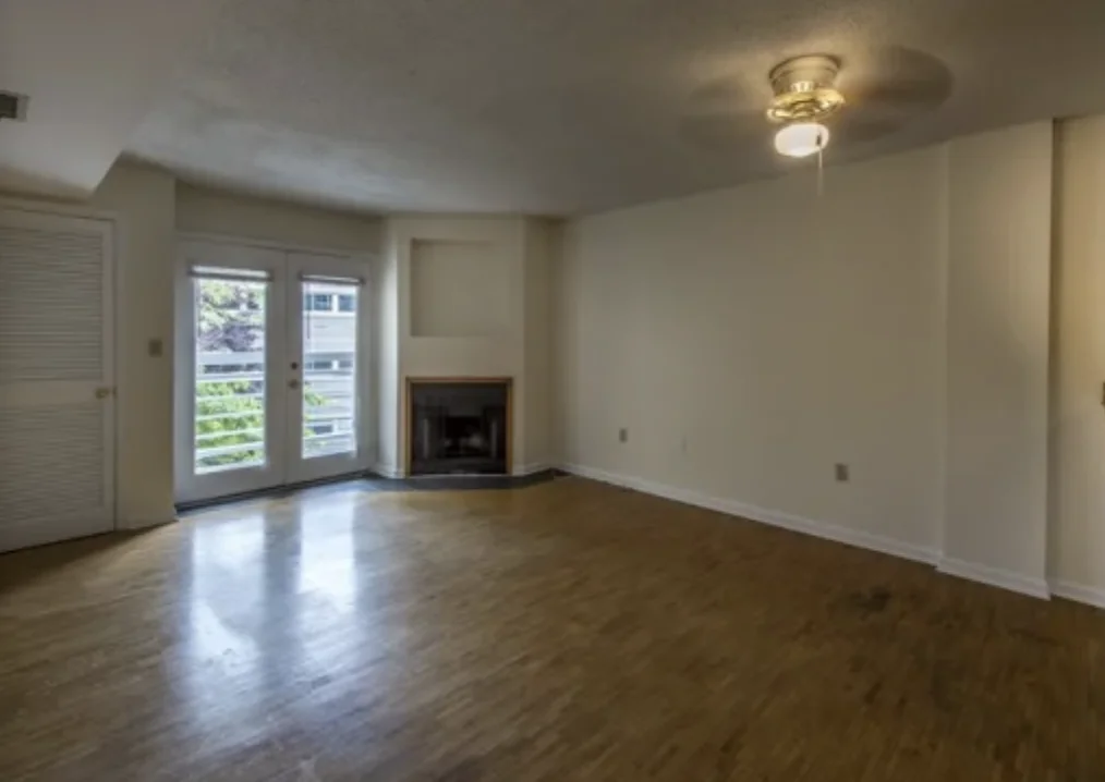 345 Franklin St, Riverside