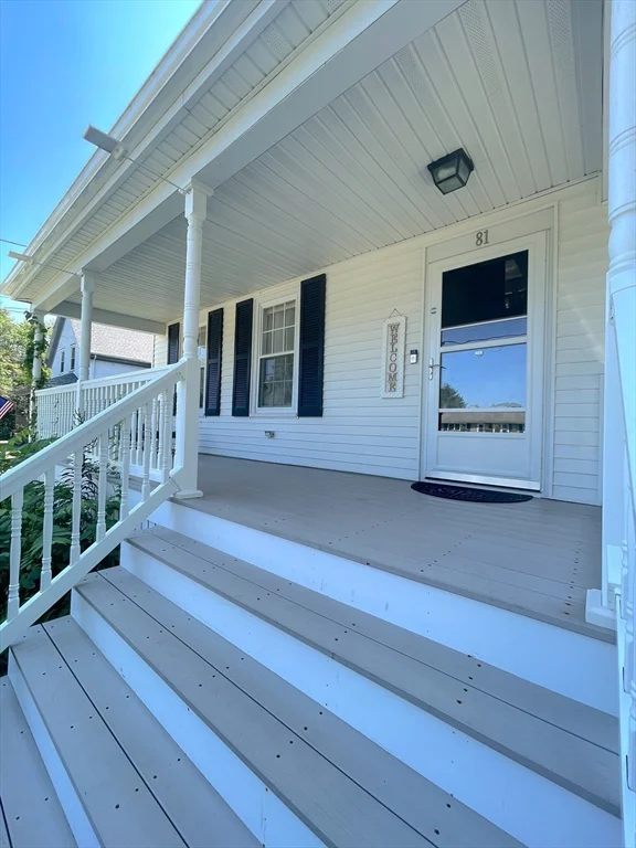 81 Walnut St, West Bridgewater