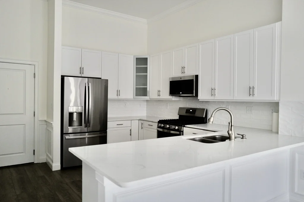 320 Middlesex Ave, Medford