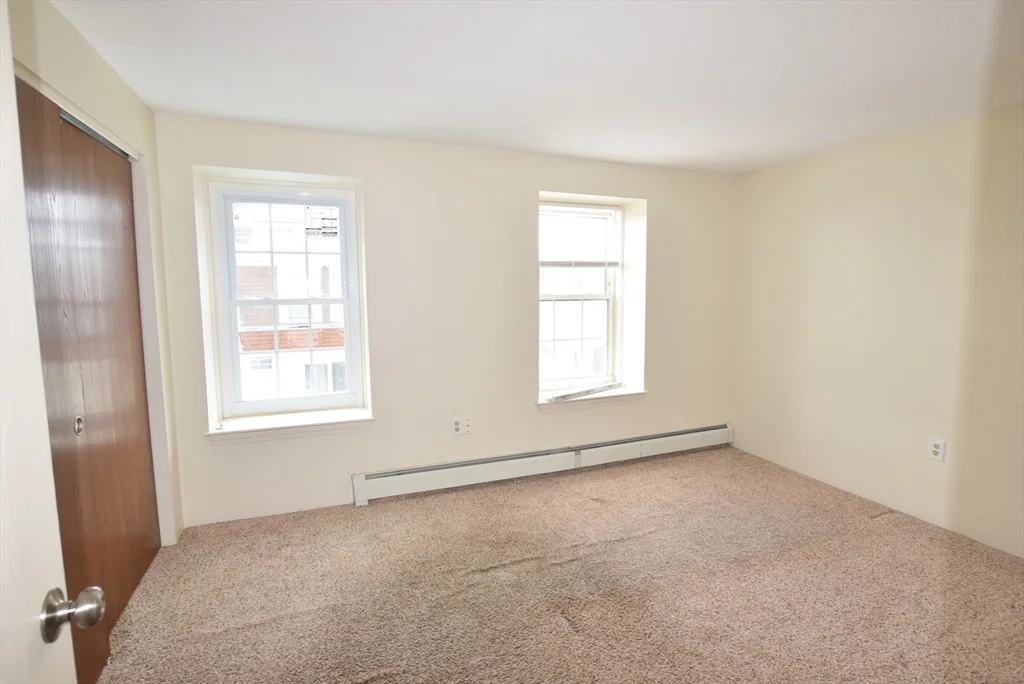 1245 Pawtucket Blvd, Lowell