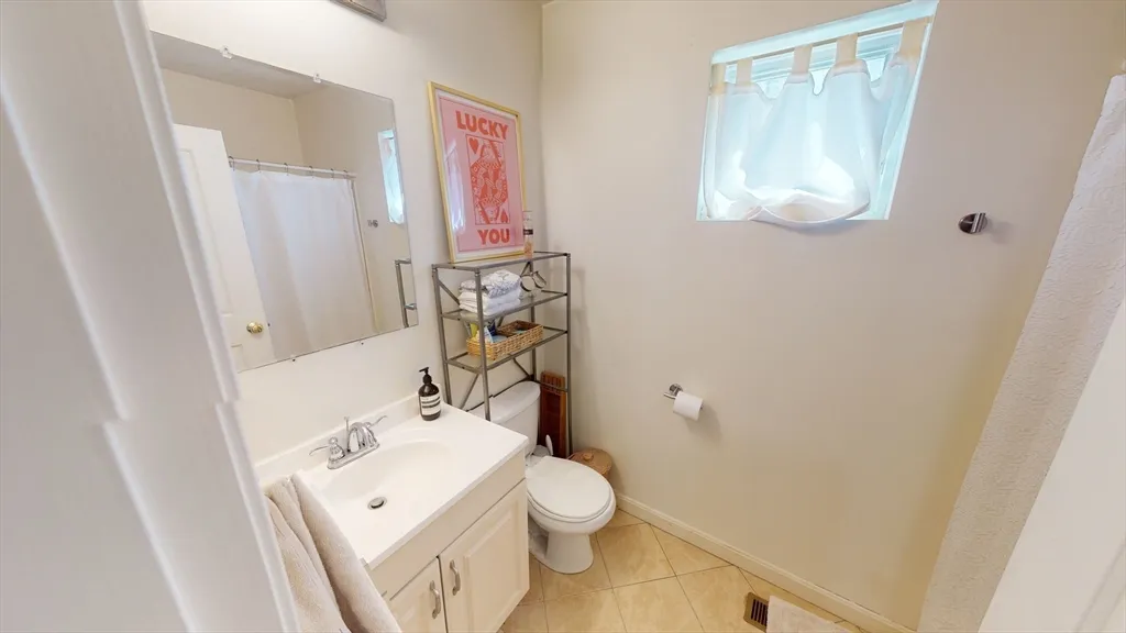 52 Brooks St, East Boston