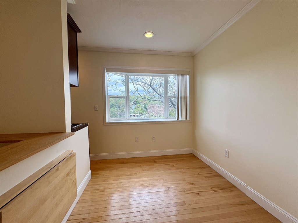 191 Winthrop Rd, Brookline