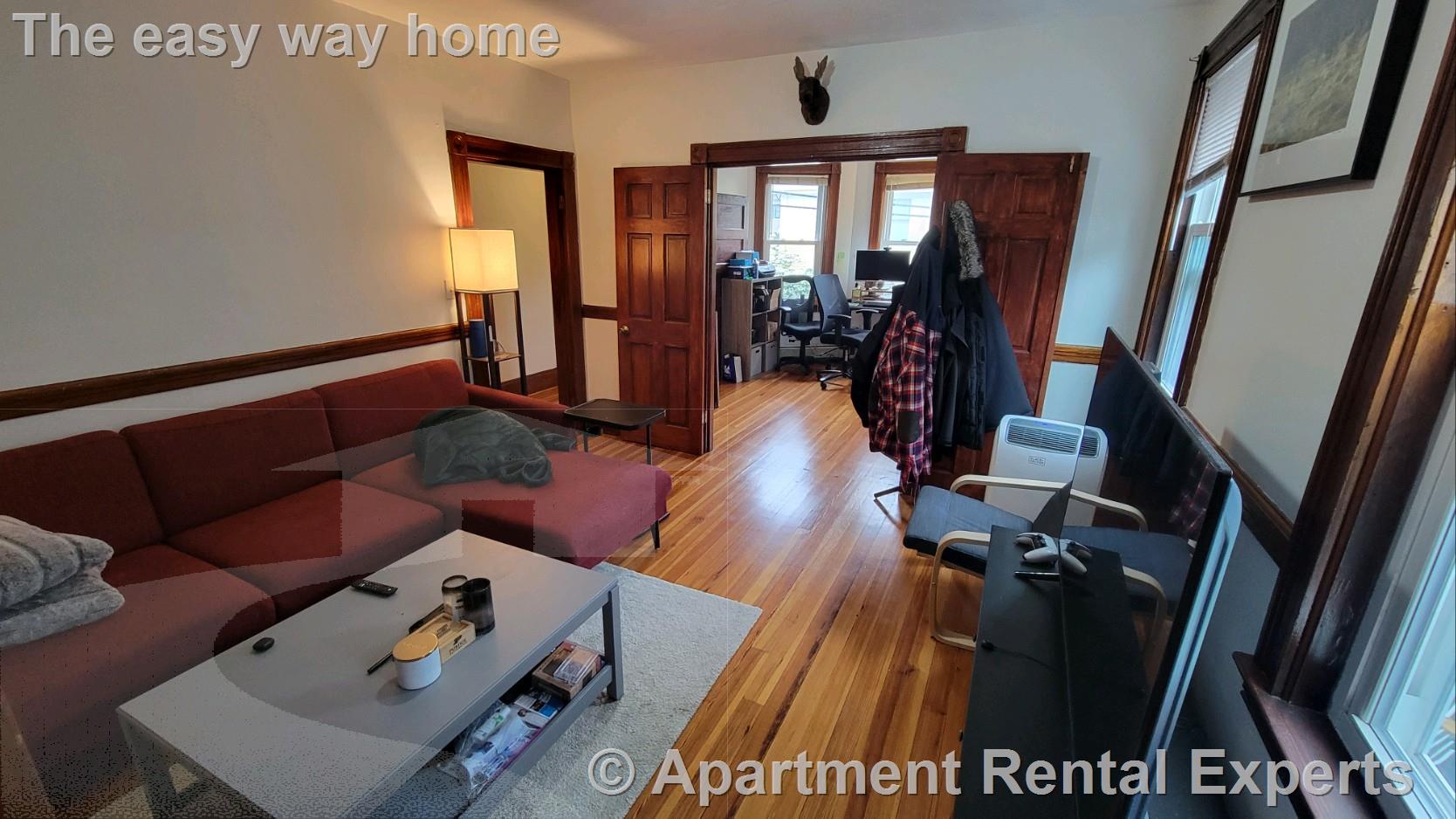 45 Locke St, Davis Square