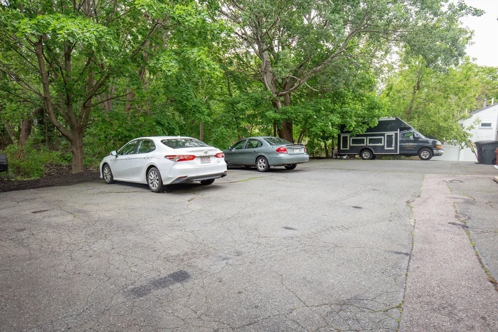 51 Stoughton St, Quincy