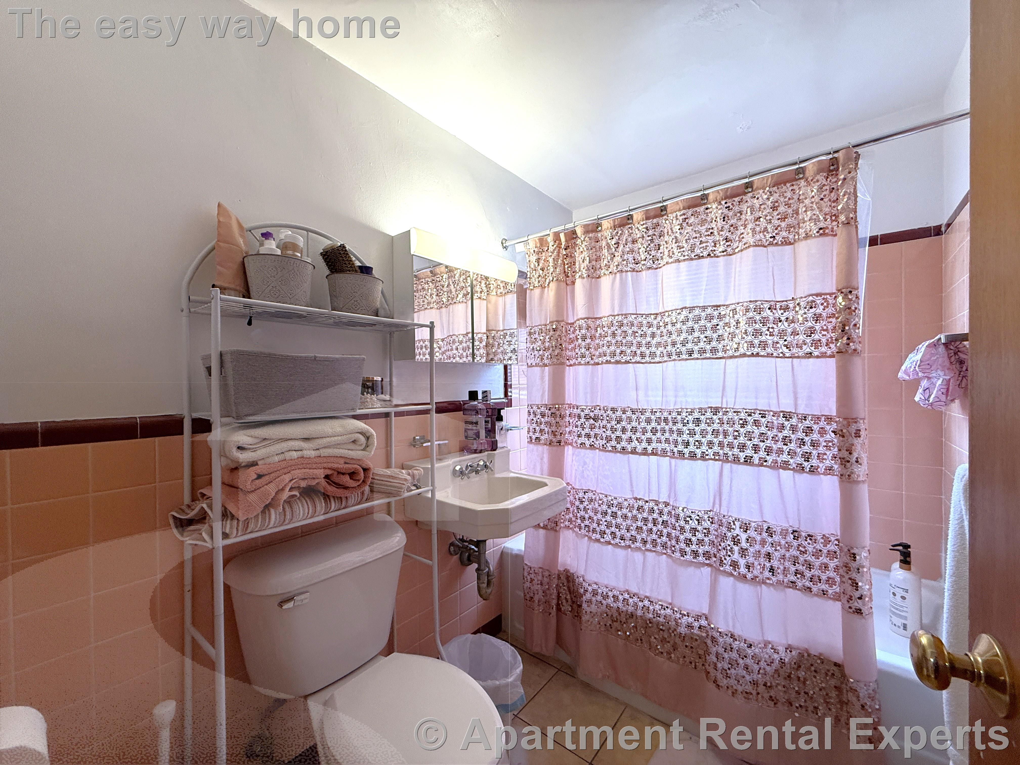 276 Massachusetts Ave, East Arlington